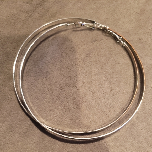 10 damaged jewelry items. - Picture 16 of 16